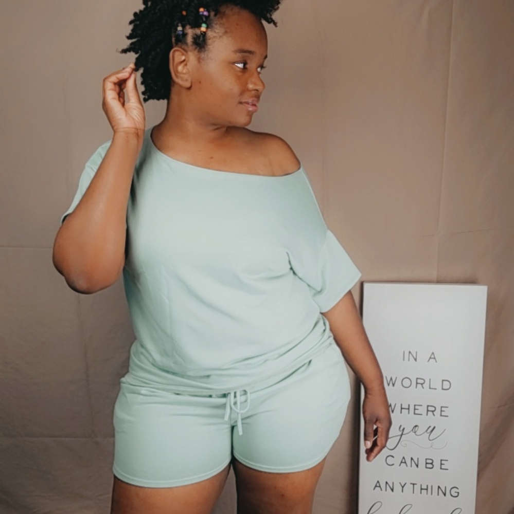 😎Video Lounging Around In Style Set Sage